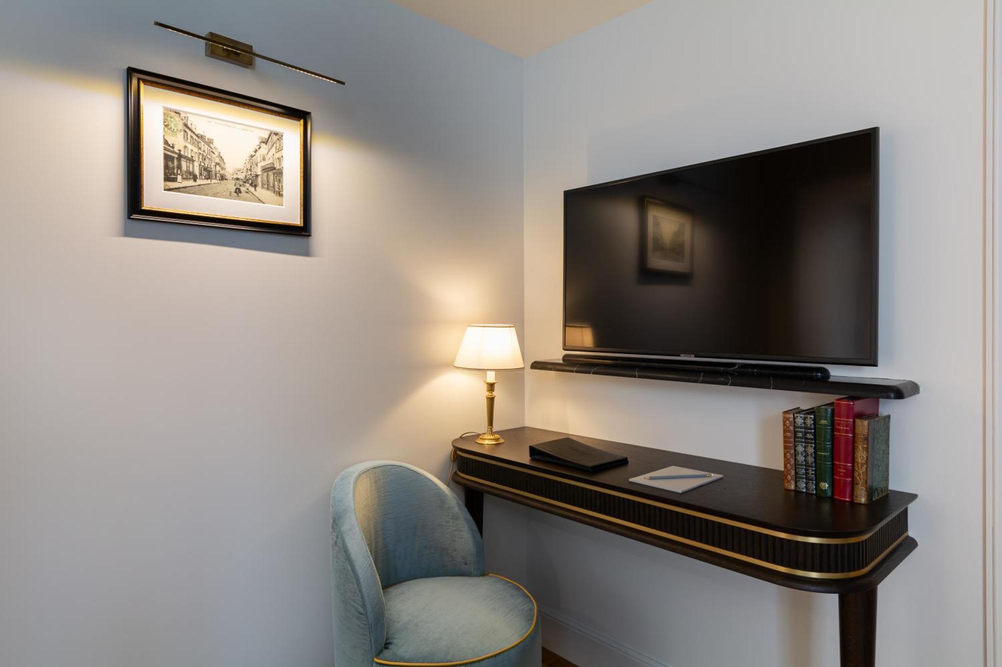 Hotel & Napoleon 4*