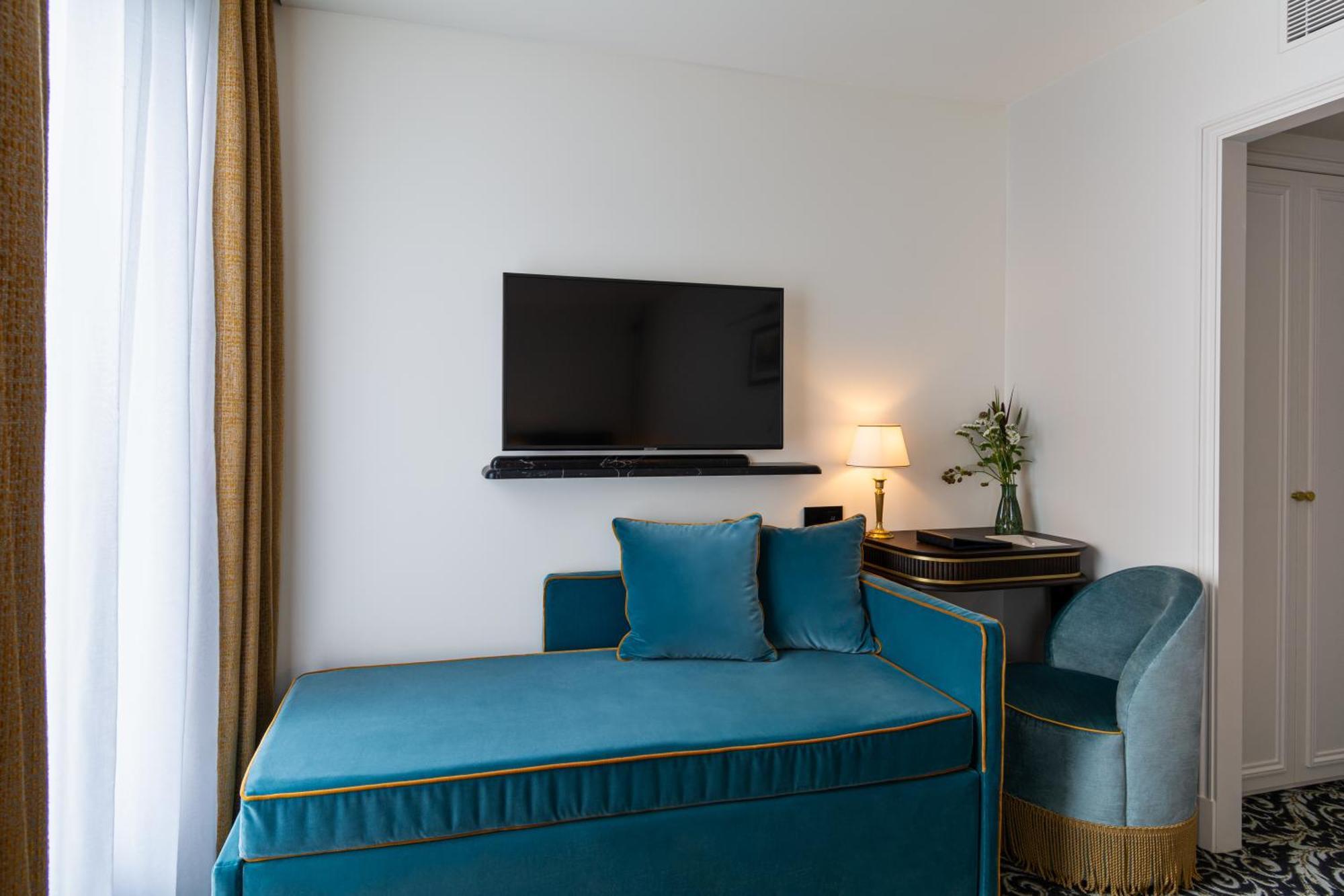 & Napoleon 4* Fontainebleau